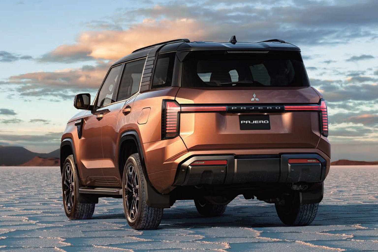 新型PAJERO オフロード走行